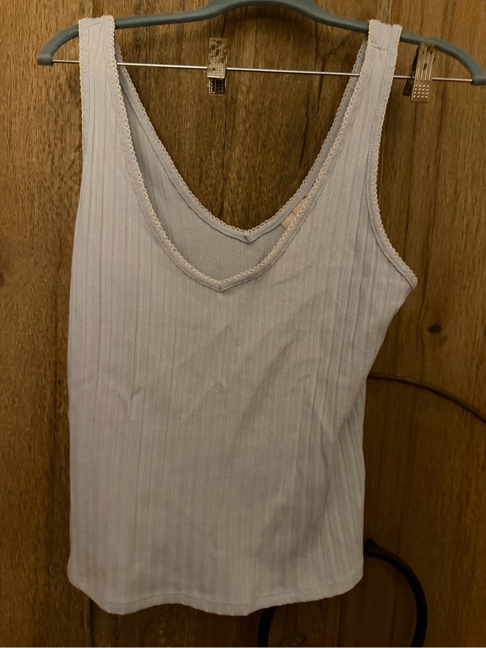 Universal Thread Pale Blue Ribbed V-Neck Tank - Picture 2 of 4